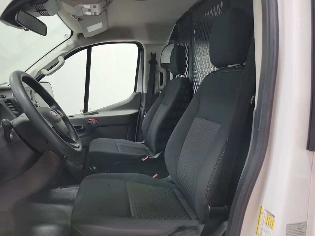Used 2024 Oxford White Ford Base image 30