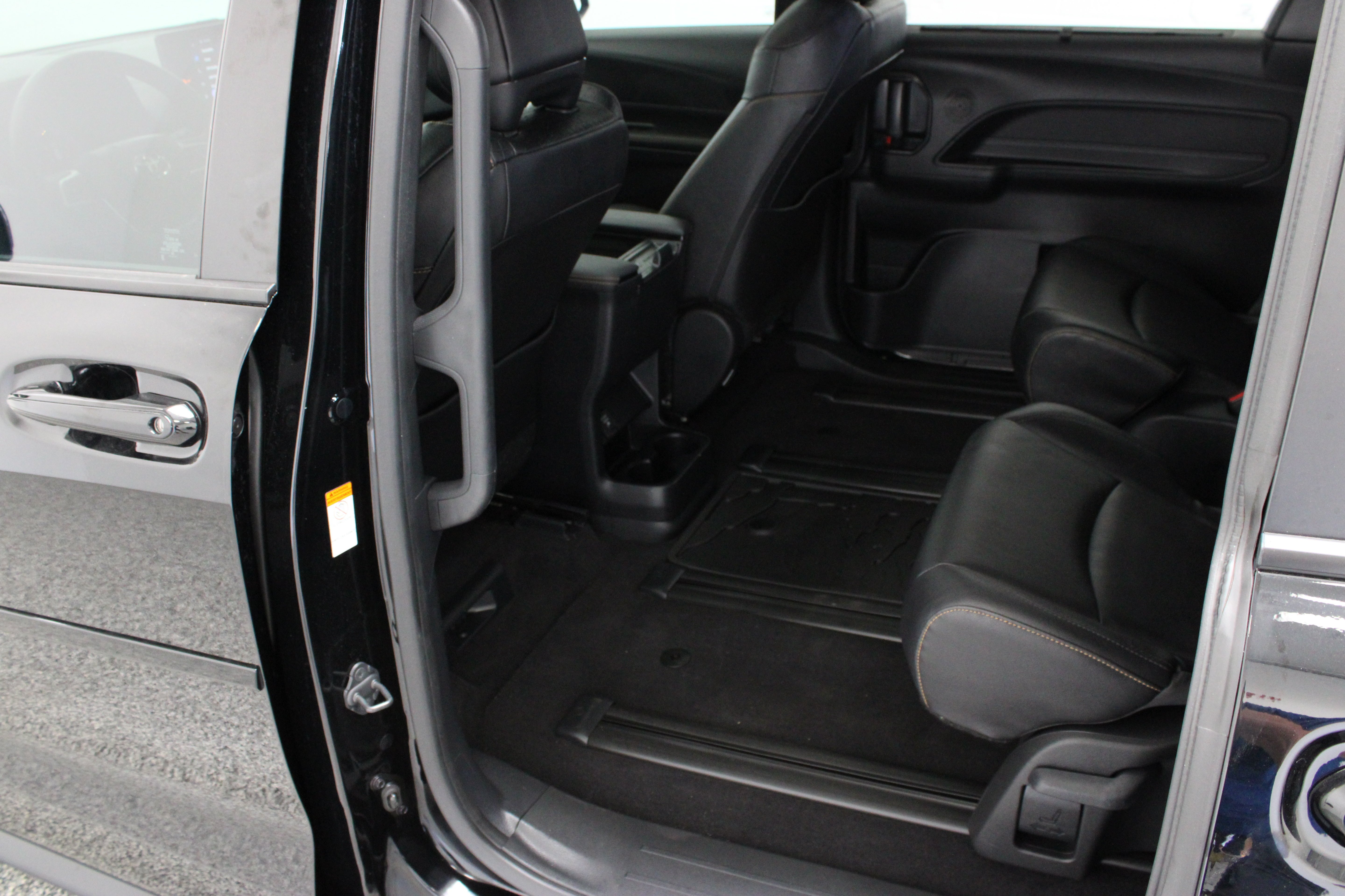 Certified Used 2025 Midnight Black Metallic Toyota Woodland Edition 2.5L/Electric image 28