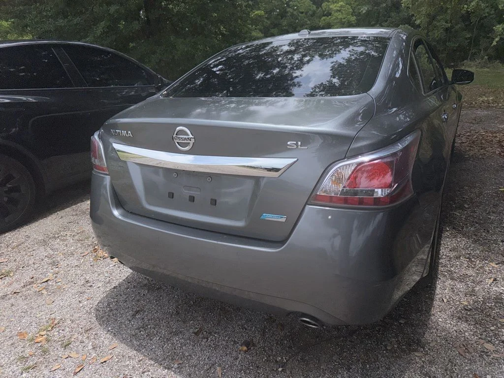 Used 2014 Gray Nissan 2.5 SL image 4