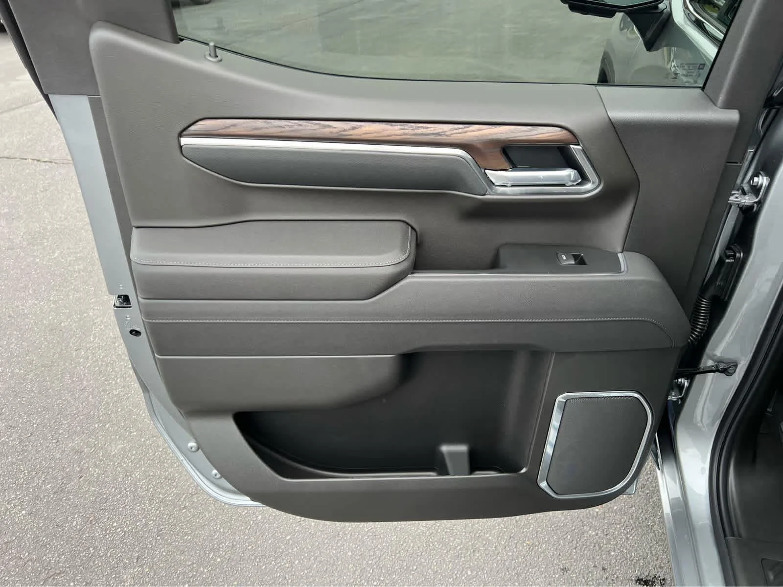 2026 GMC Sierra 1500 SLT - Photo 29