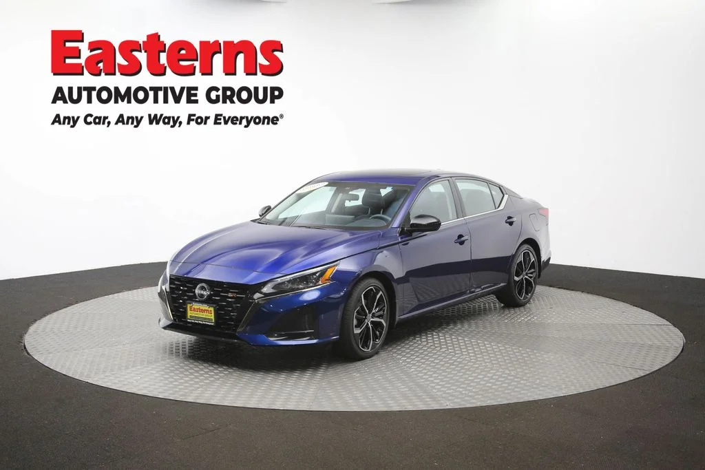 Used 2024 Blue Nissan 2.5 SR image 57