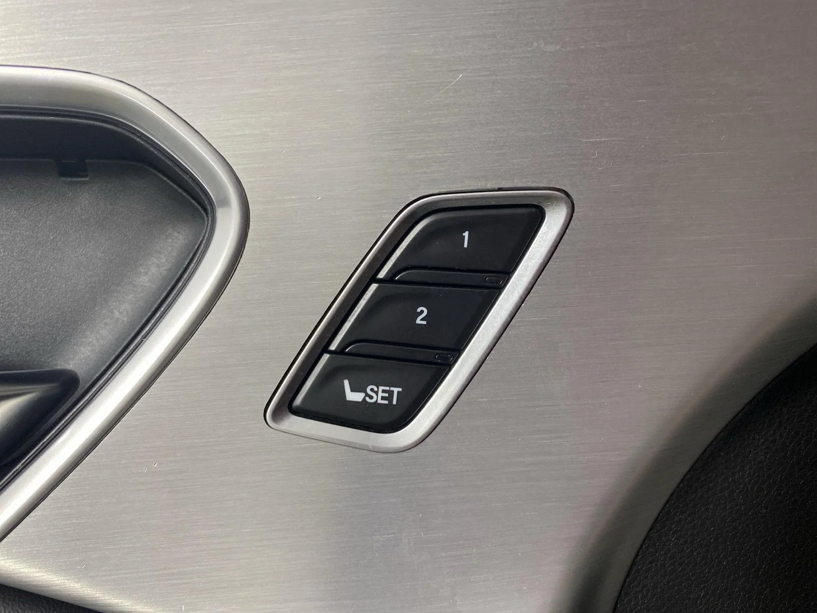 Used 2019 Modern Steel Metallic Acura SH-AWD image 24