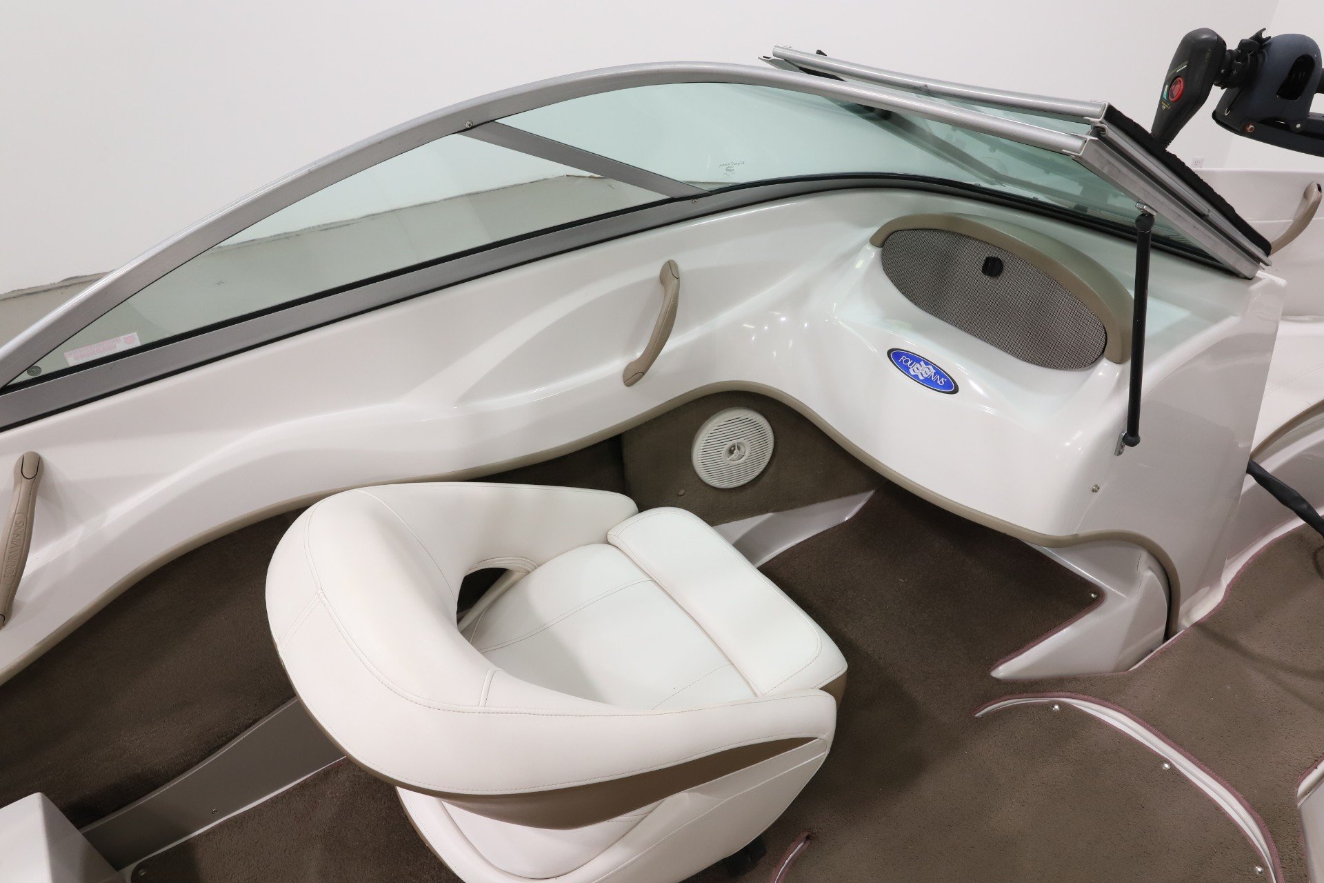 Used 2008  FOUR WINNS  image 30
