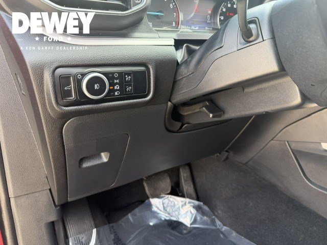 Used 2023 Red Metallic Ford XLT image 12