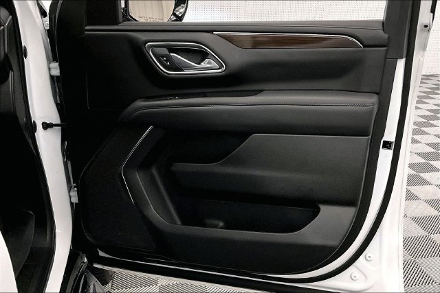Used 2022 Summit White GMC SLE image 22