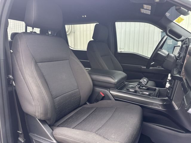 Used 2023 Agate Black Metallic Ford XLT image 27