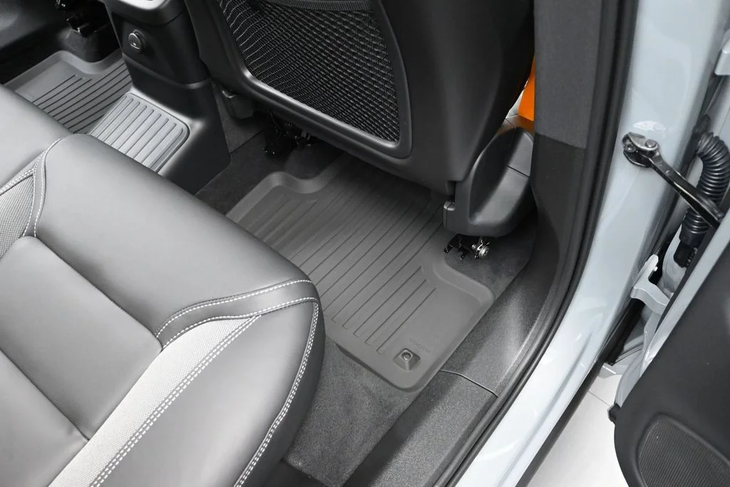 New 2026 Vapour Grey Volvo T8 Polestar Engineered image 17