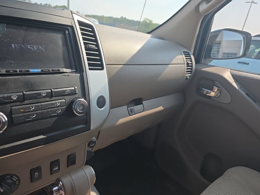 Used 2012 White Nissan SV image 18