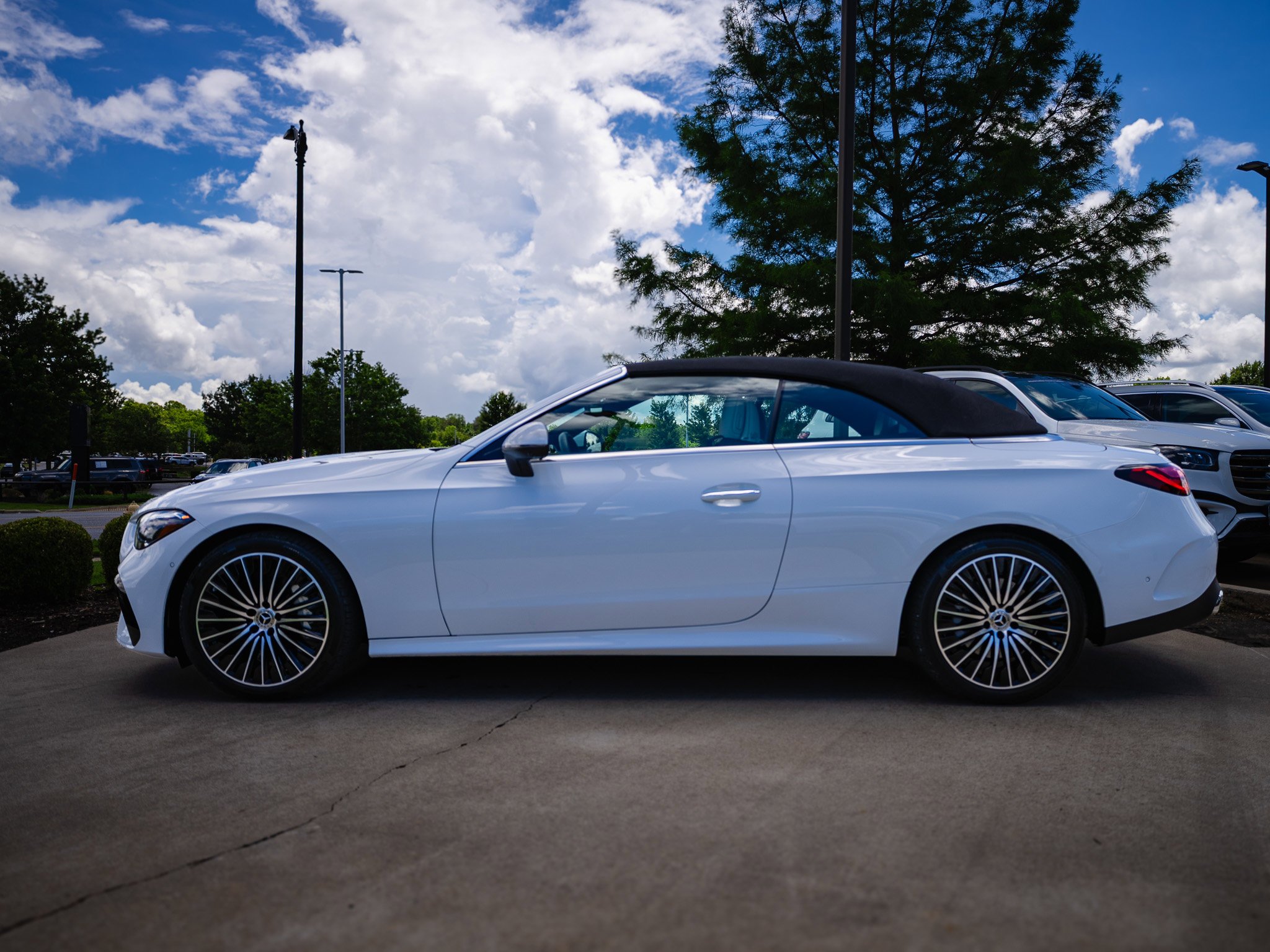 Used 2026  Mercedes-Benz  image 10