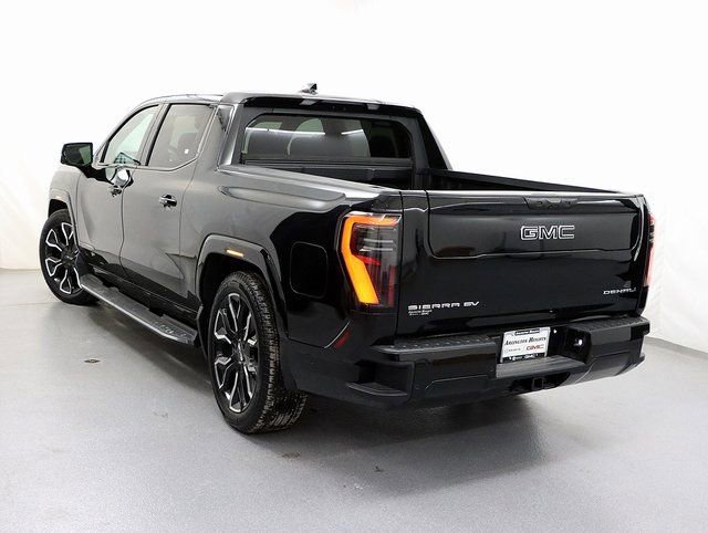 2025 GMC Sierra EV Denali - Photo 10