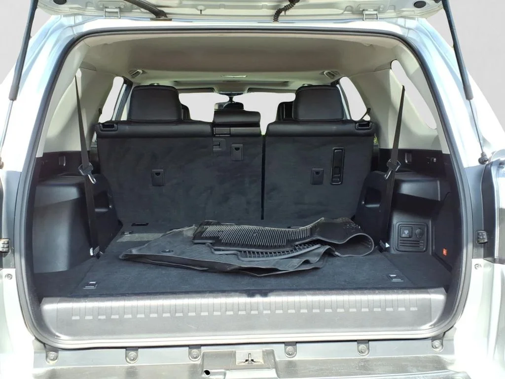 Used 2018 Silver Toyota Limited image 36