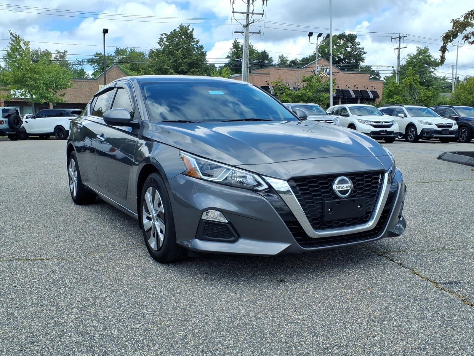 Used 2019 Gun Metallic Nissan 2.5 S image 3