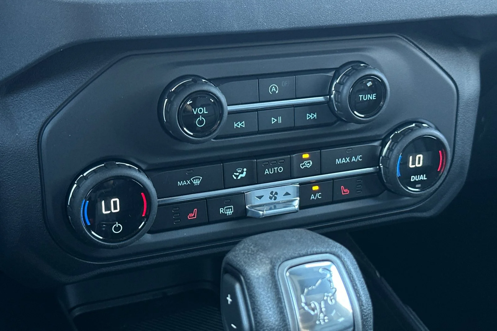 New 2026 Avalanche Gray Ford Big Bend® image 20
