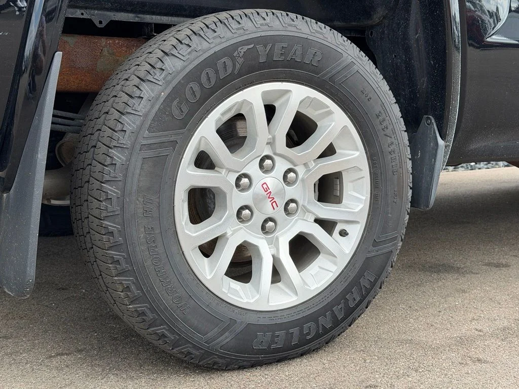 Used 2017 Black GMC SLE image 19