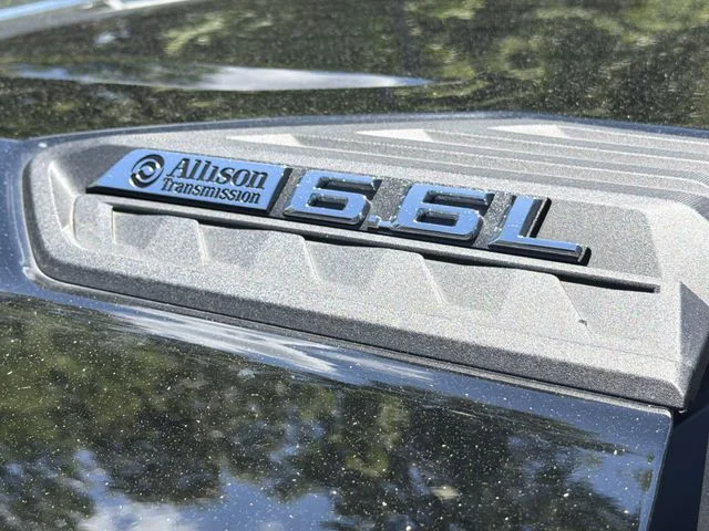 Used 2025 Black Chevrolet LT image 9