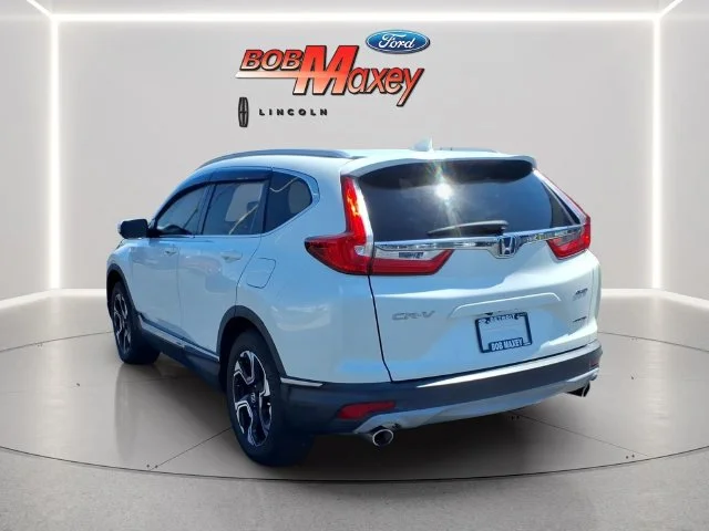 Used 2017 White Honda Touring image 6