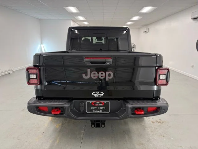 New 2026 Black Clear-Coat Exterior Paint Jeep Rubicon image 6