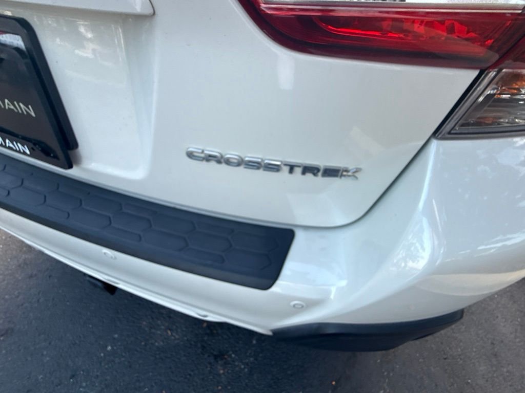 Used 2019 Crystal White Pearl Subaru 2.0i Limited image 8