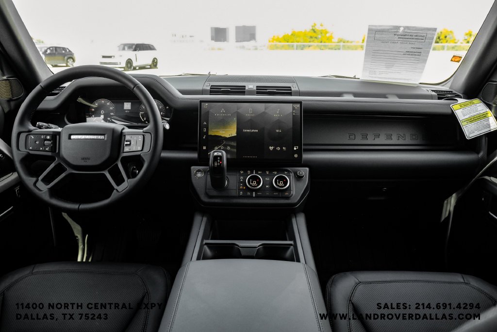 New 2026 Fuji White Land Rover X-Dynamic SE image 12