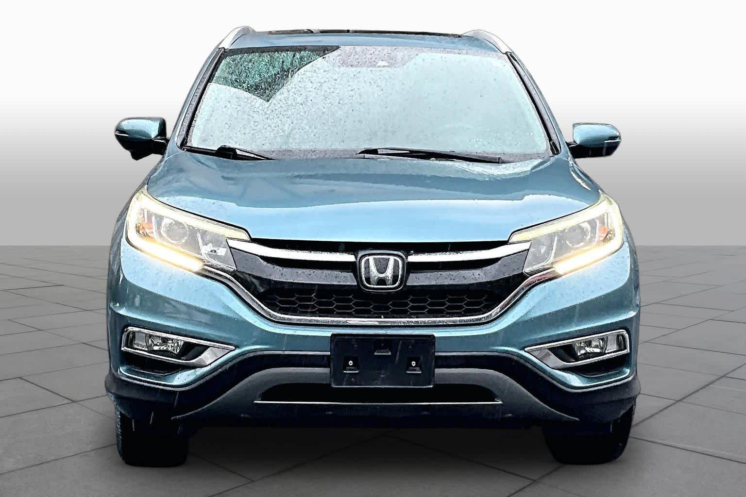 Used 2016 Mountain Air Metallic Honda Touring image 5