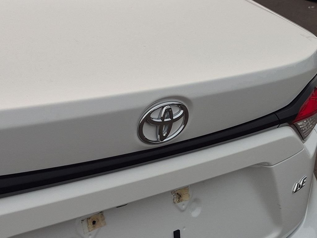 Used 2024 Ice Toyota LE image 25