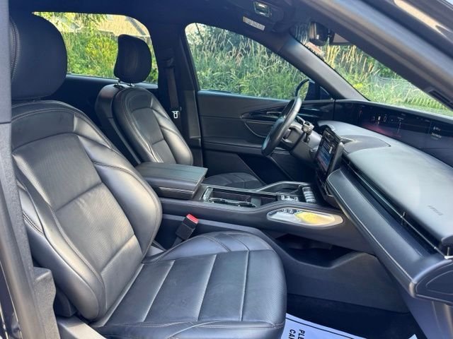 Used 2024 Blue Lincoln Premiere image 20