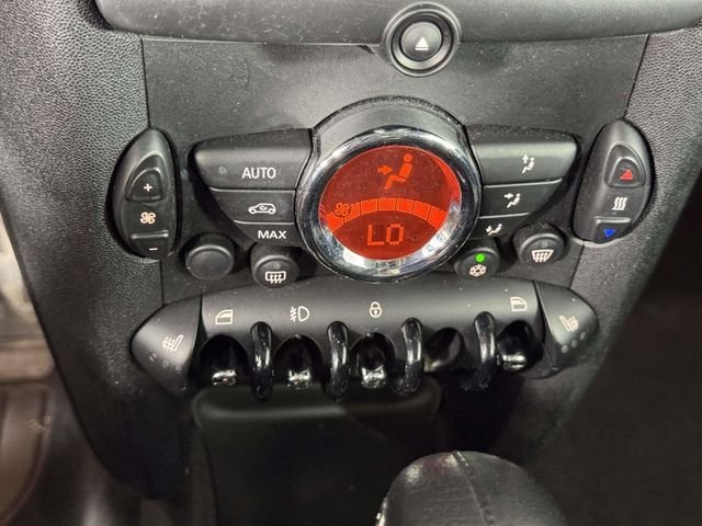 Used 2011 Chili Red MINI Base image 26