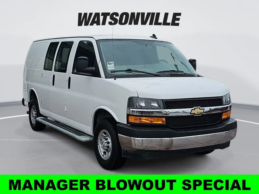 2024 Chevrolet Express 2500 Work Van HD's photo