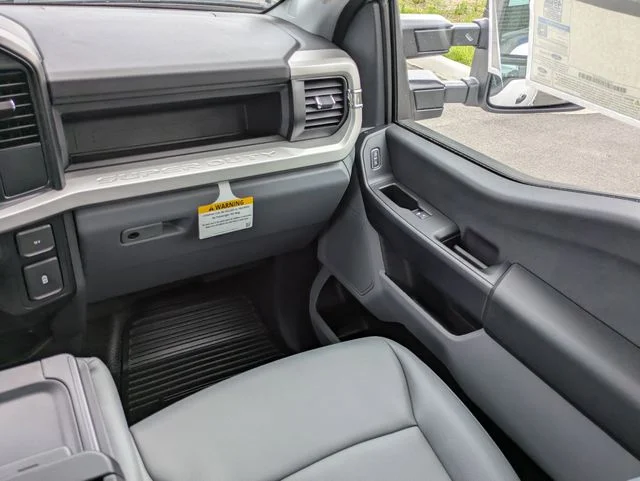 New 2026 Oxford White Ford F-350® XL image 17