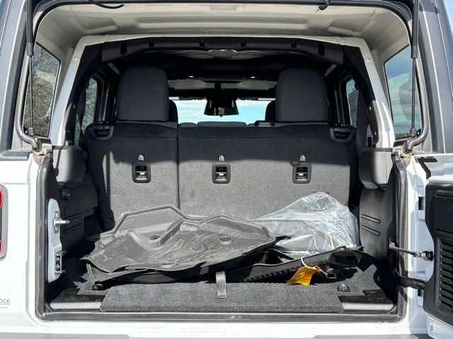 New 2026 Bright White Clear-Coat Exterior Paint Jeep Willys image 24