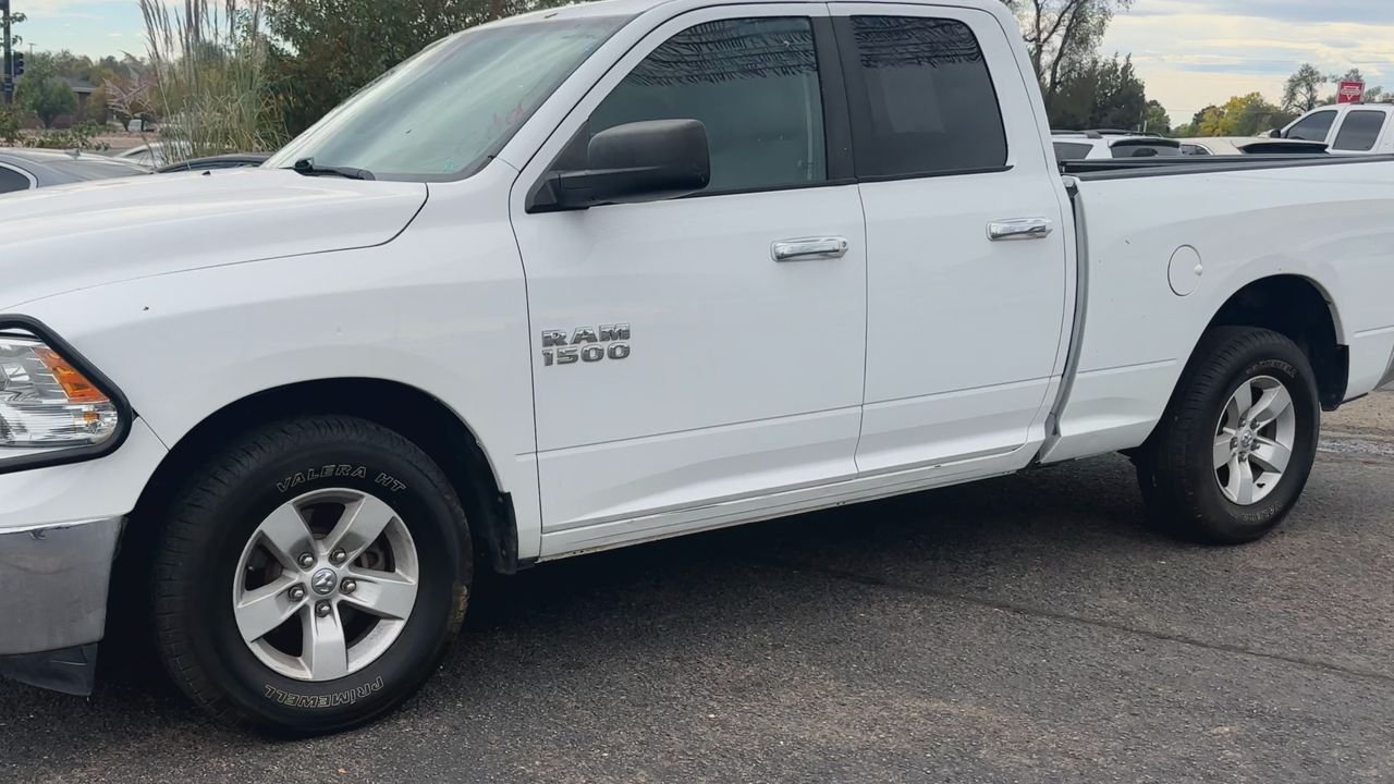 2016 Ram 1500 SLT photo 4