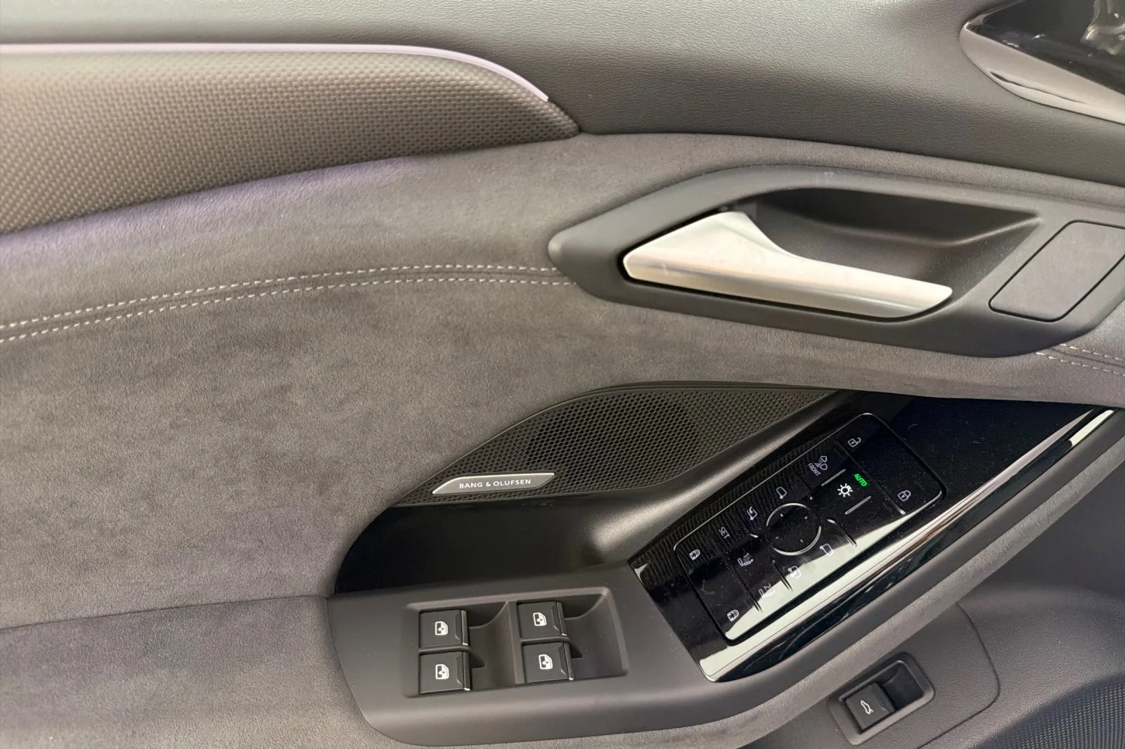 New 2027 Magnet Gray Audi Premium Plus quattro image 10