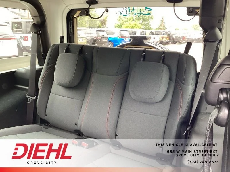 Used 2024 Gray Jeep Rubicon image 14
