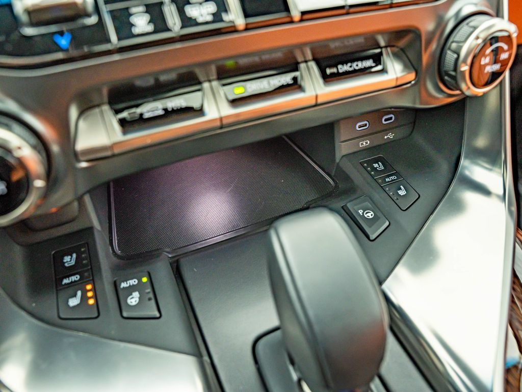 New 2025 Nori Green Pearl Lexus 700h Ultra Luxury image 30
