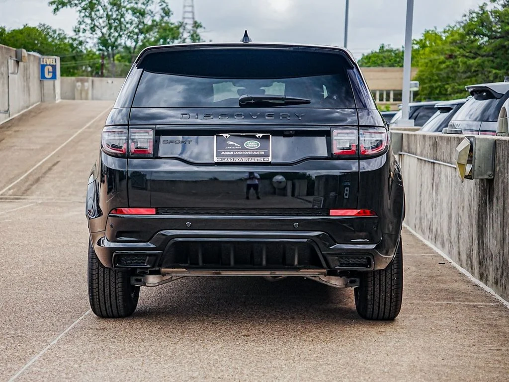 New 2026 Black Land Rover Landmark image 7