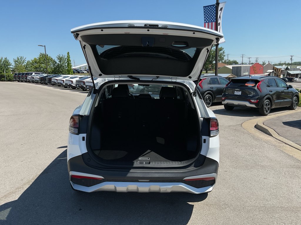 Used 2023 Glacial White Pearl Kia EX image 16