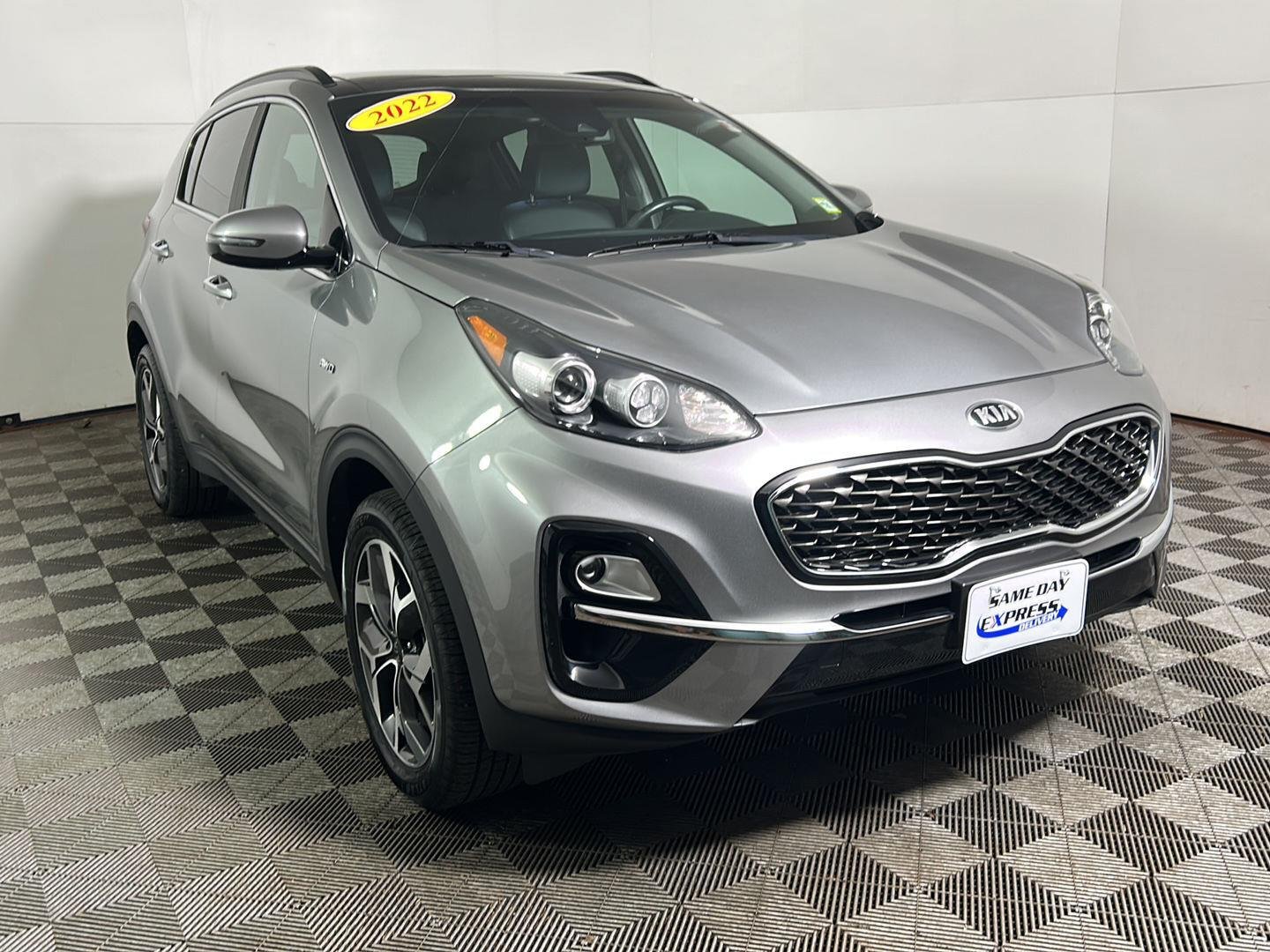 Used 2022 Steel Gray Kia EX image 4