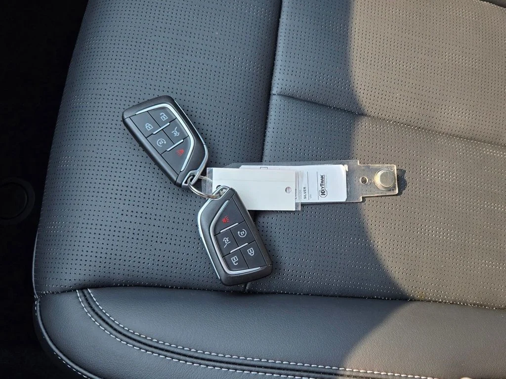 Used 2025 Silver Cadillac Sport image 10
