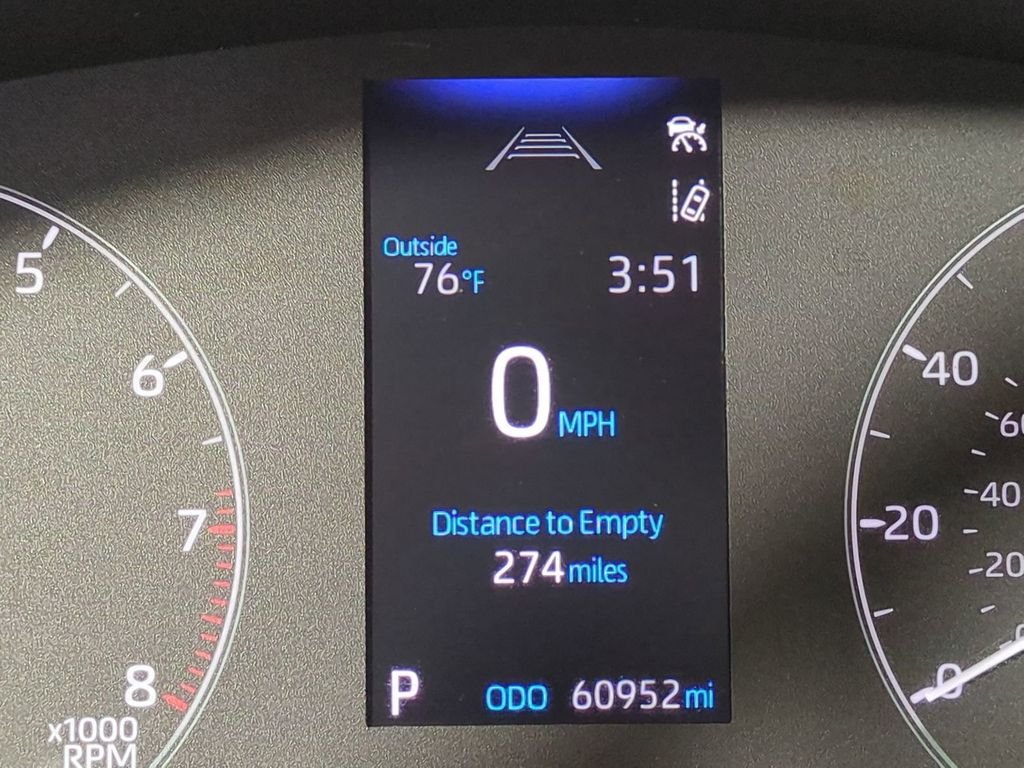 Used 2024  Toyota LE image 28