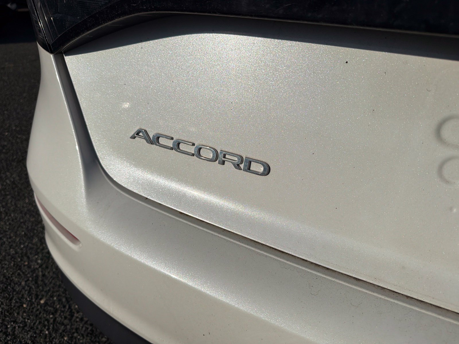 Used 2024 Platinum White Pearl Honda LX image 50