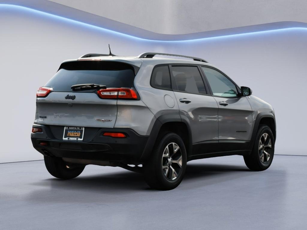Used 2018 Billet Silver Metallic Clearcoat Jeep Trailhawk image 5