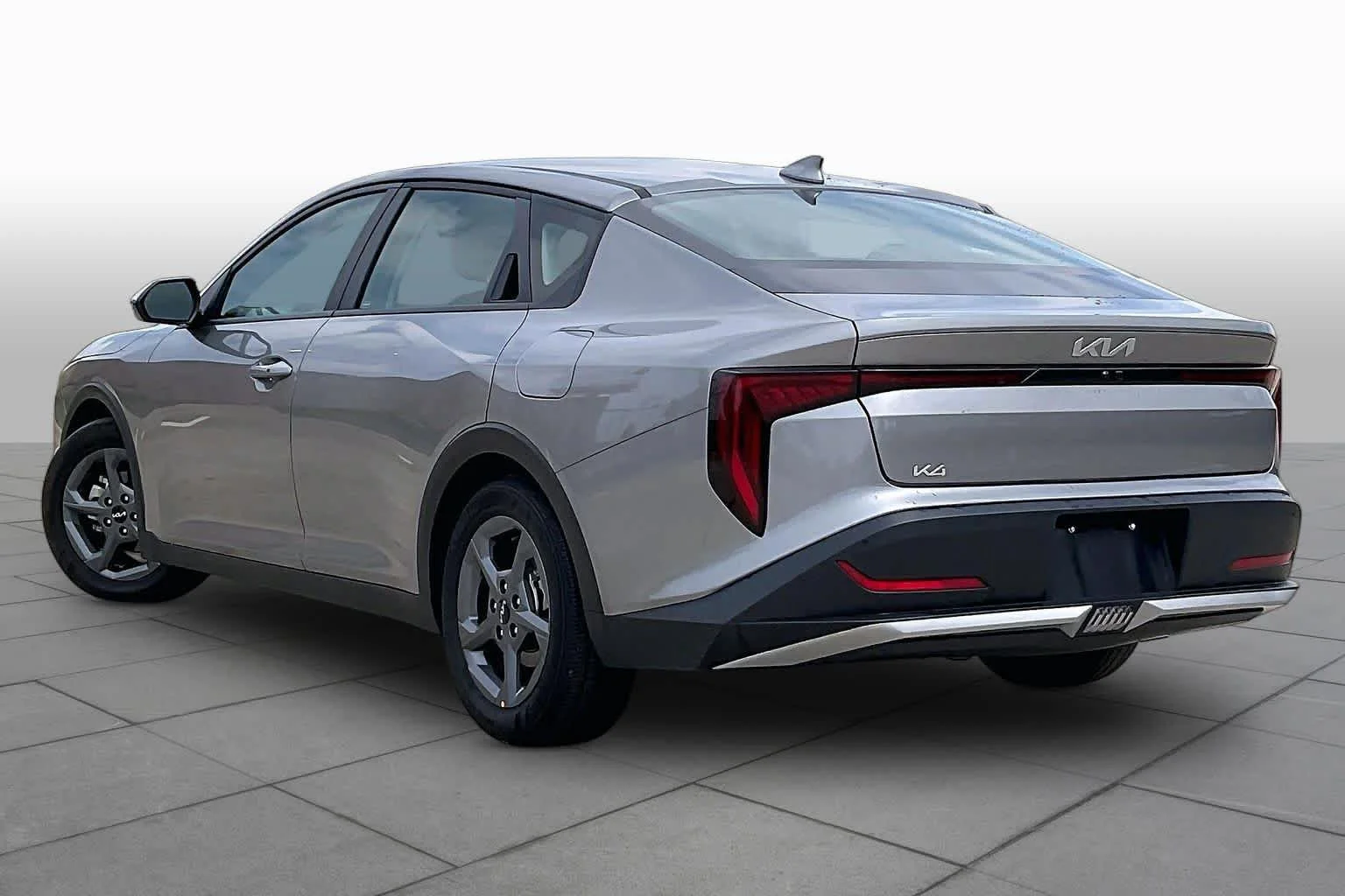 Used 2025 Steel Gray Kia LXS image 11
