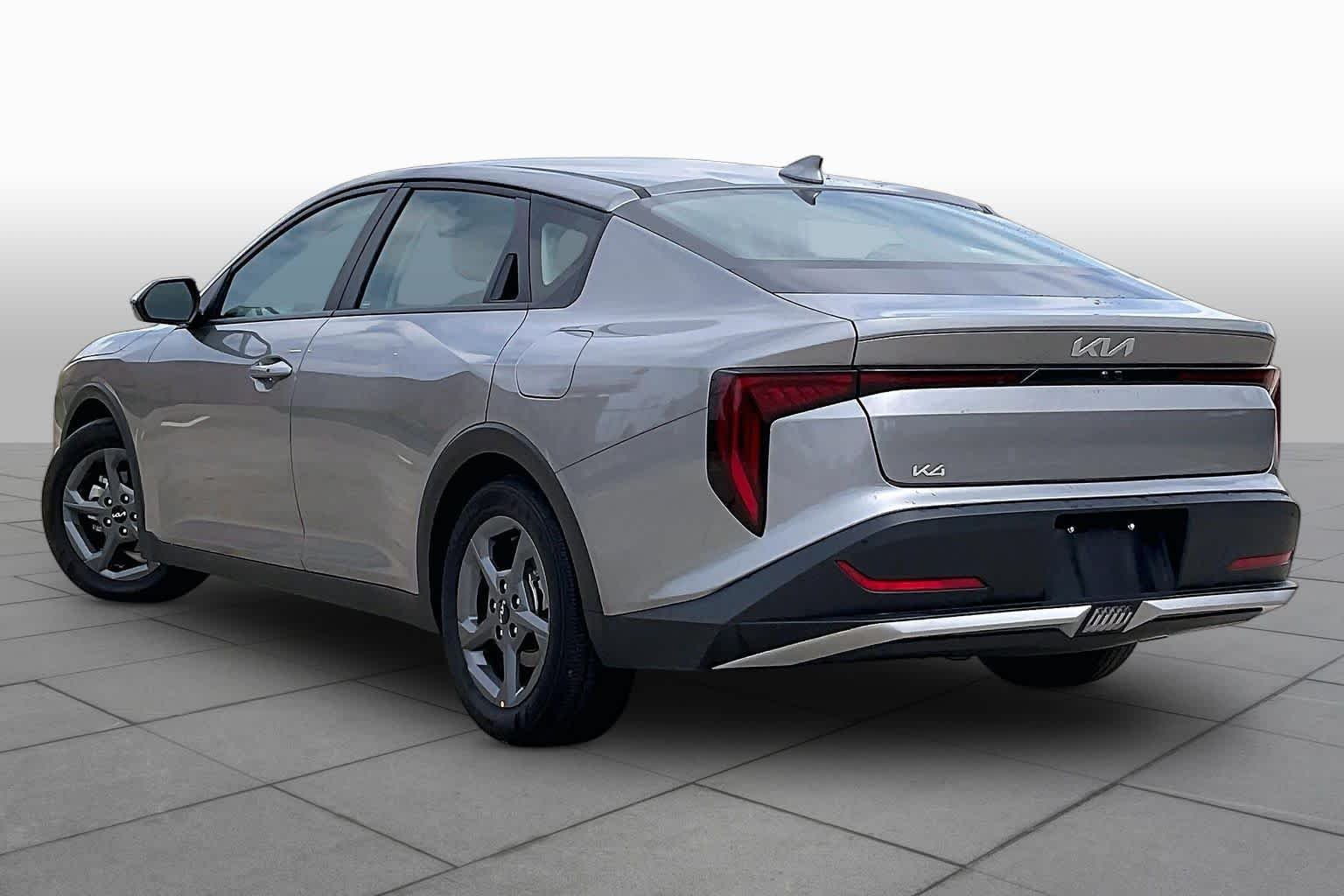 Used 2025 Steel Gray Kia LXS image 11
