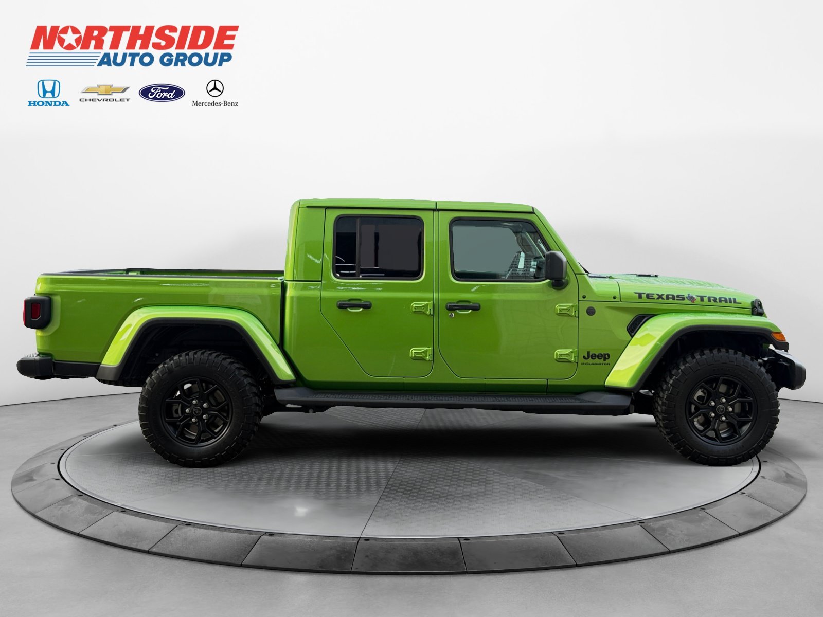 Certified Used 2026 Mojito! Clearcoat Jeep Texas Trail image 8