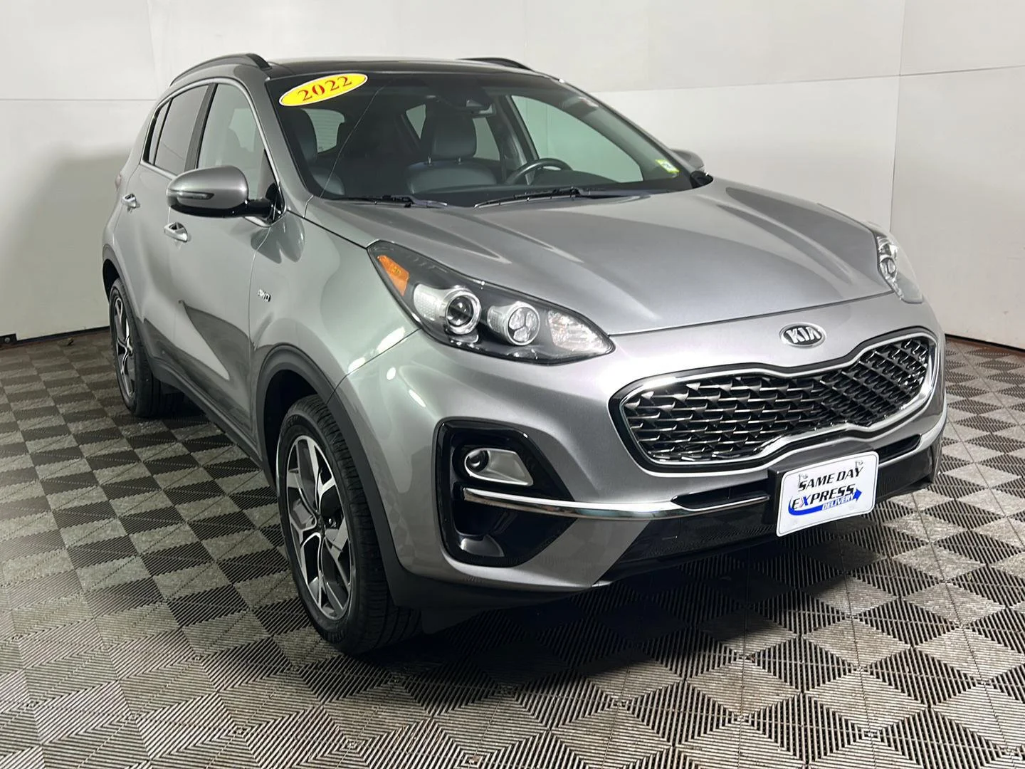Used 2022 Steel Gray Kia EX image 4
