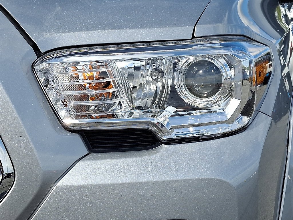 Used 2023 Silver Toyota SR5 image 10