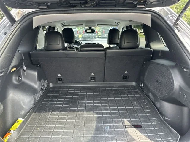Used 2019 Silver Jeep Limited image 23