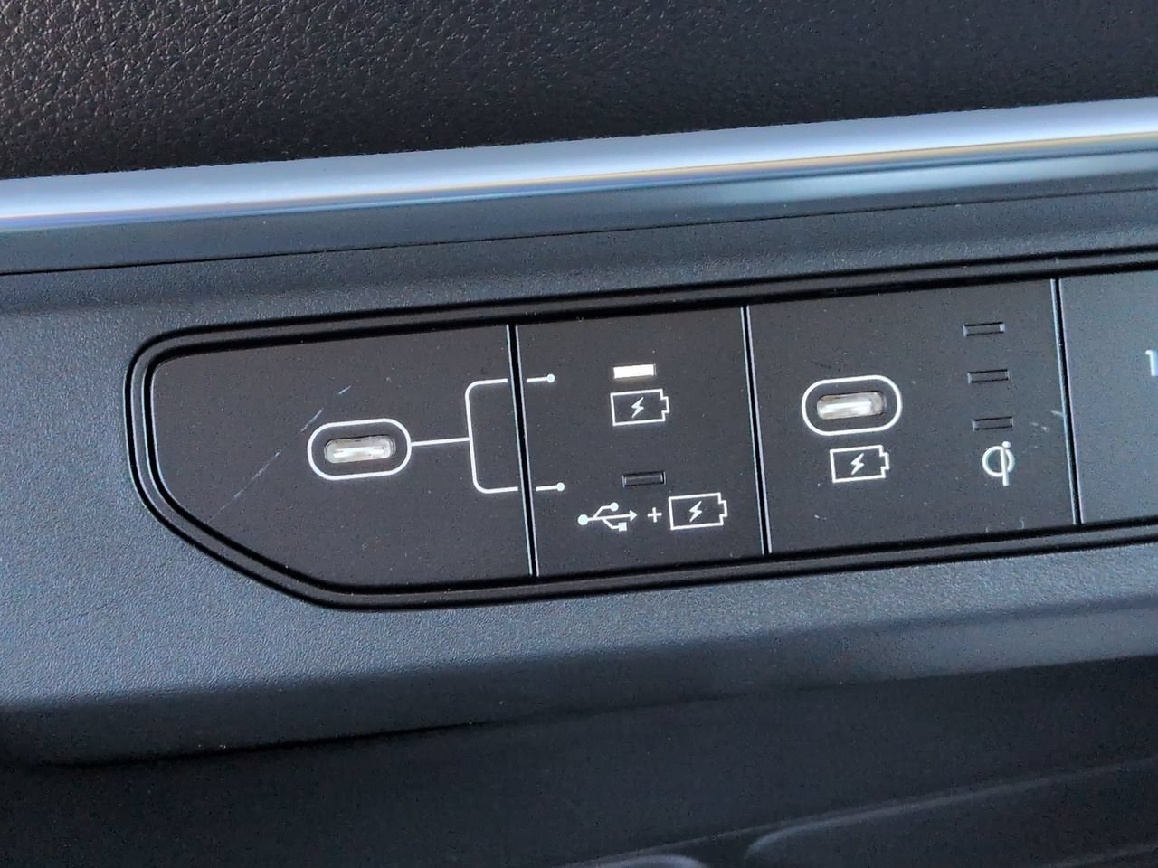 New 2027 Ivory Silver Kia SX Prestige image 29