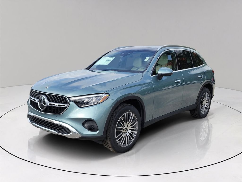 New 2026 Verde Silver Metallic Mercedes-Benz GLC 300 image 3