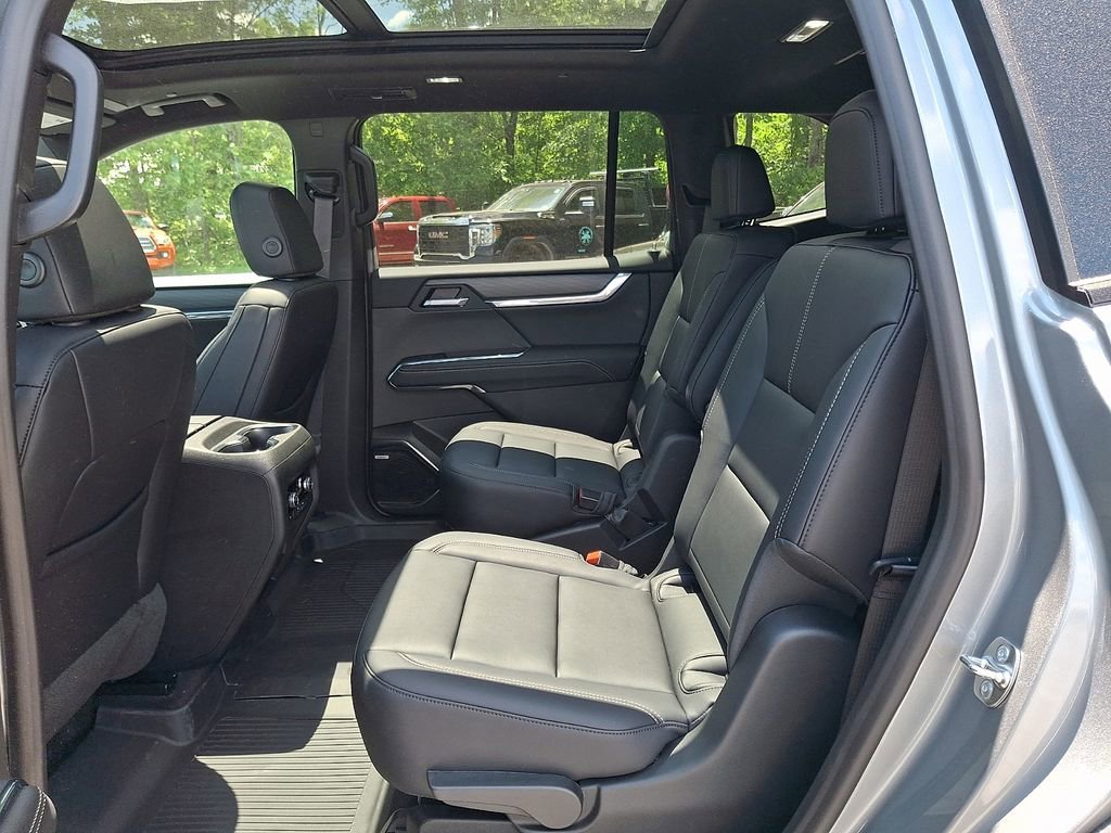 New 2026 Sterling Metallic GMC Elevation image 6